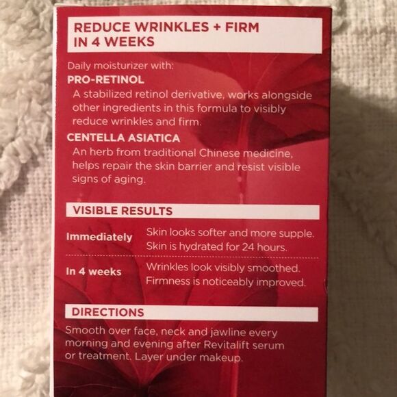 L’OREAL Revitalift Anti-Wrinkle + Firming Moisturizer - Picture 4 of 9